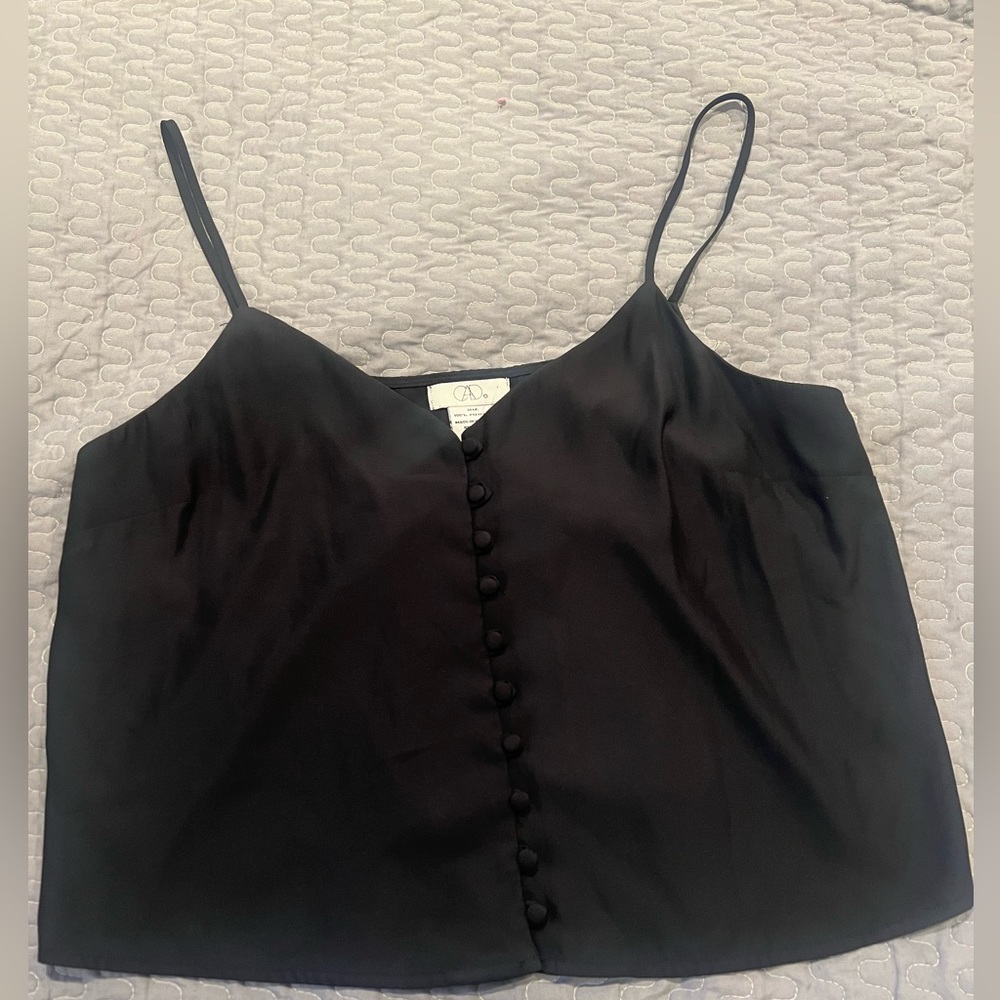 🛍️🛍️BUNDLE 3 for $20 🛍️🛍️ Black cami…button detailing